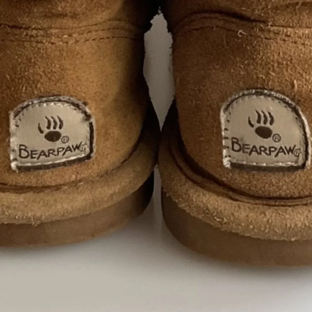 BEARPAW  BOOTS GIRLS SIZE 1 GUC